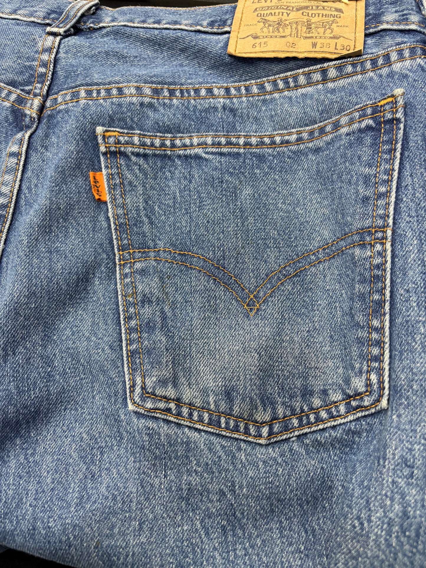 Levi’s 615 Orange tab