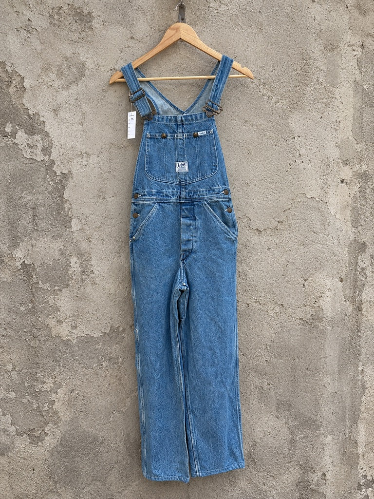 Lee