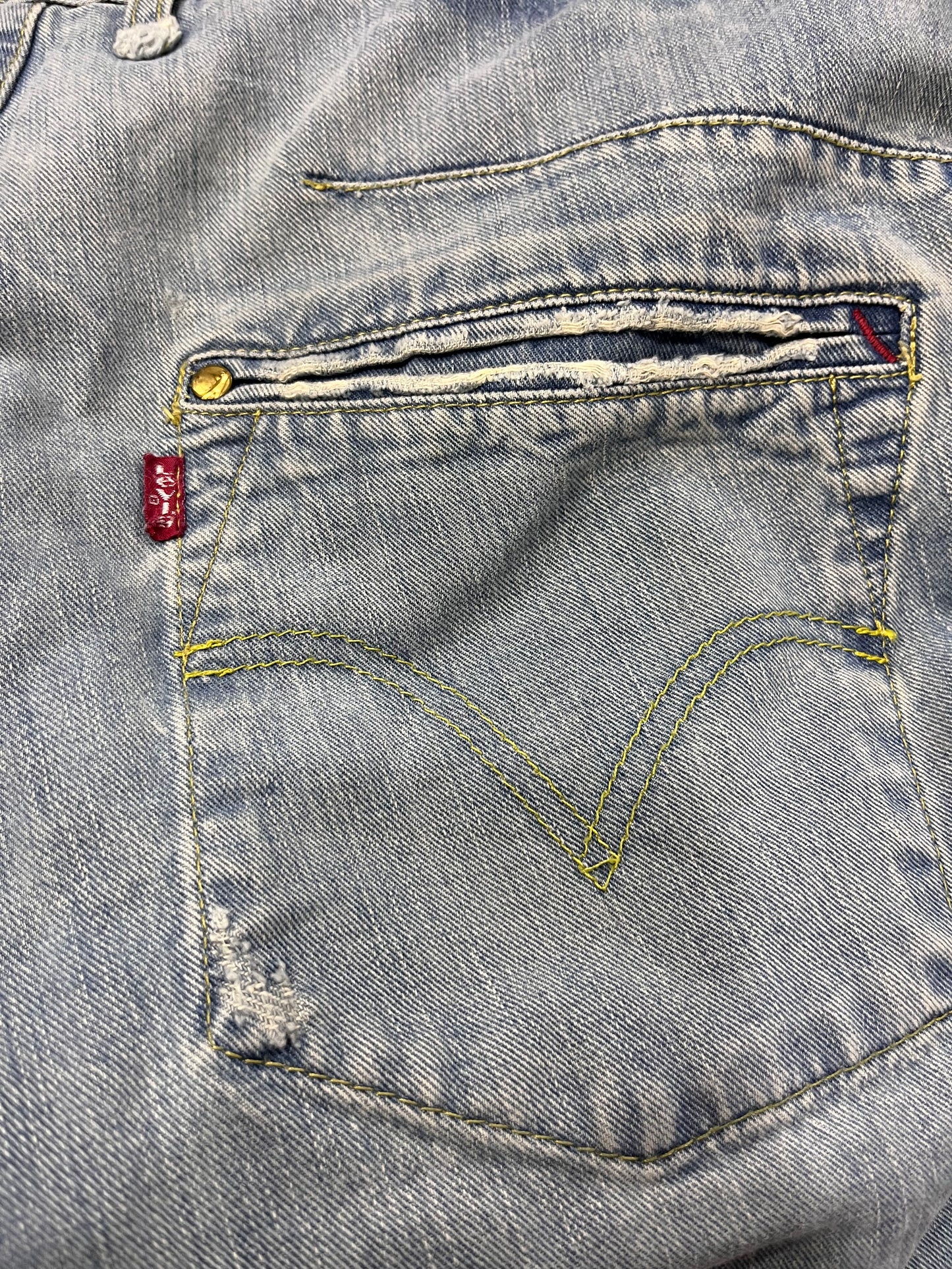 Levi's