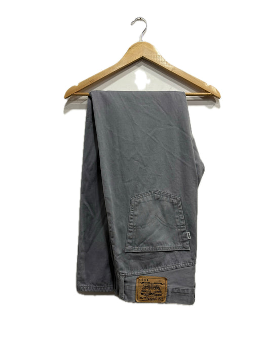 Levi’s 551 White Tab