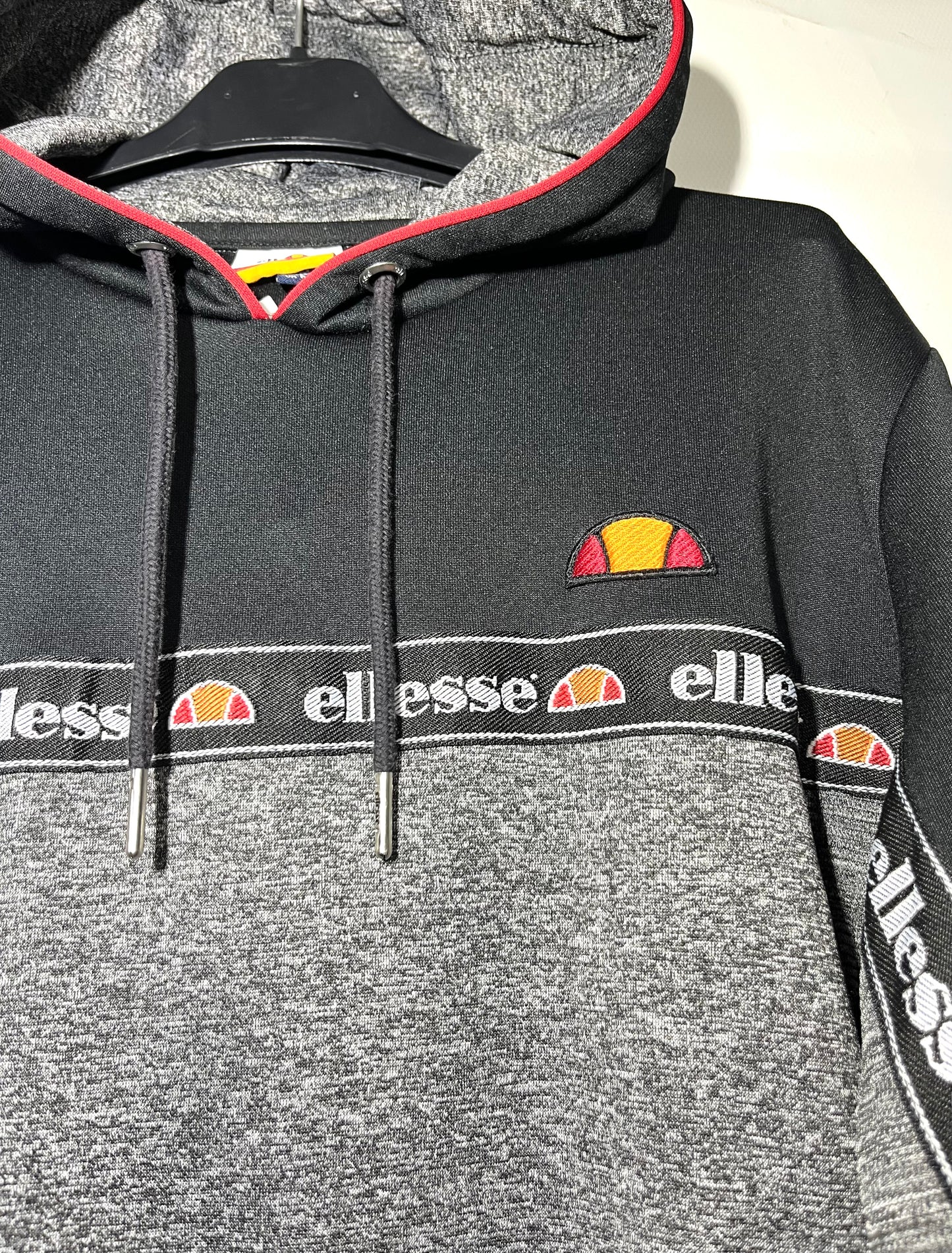 Ellesse