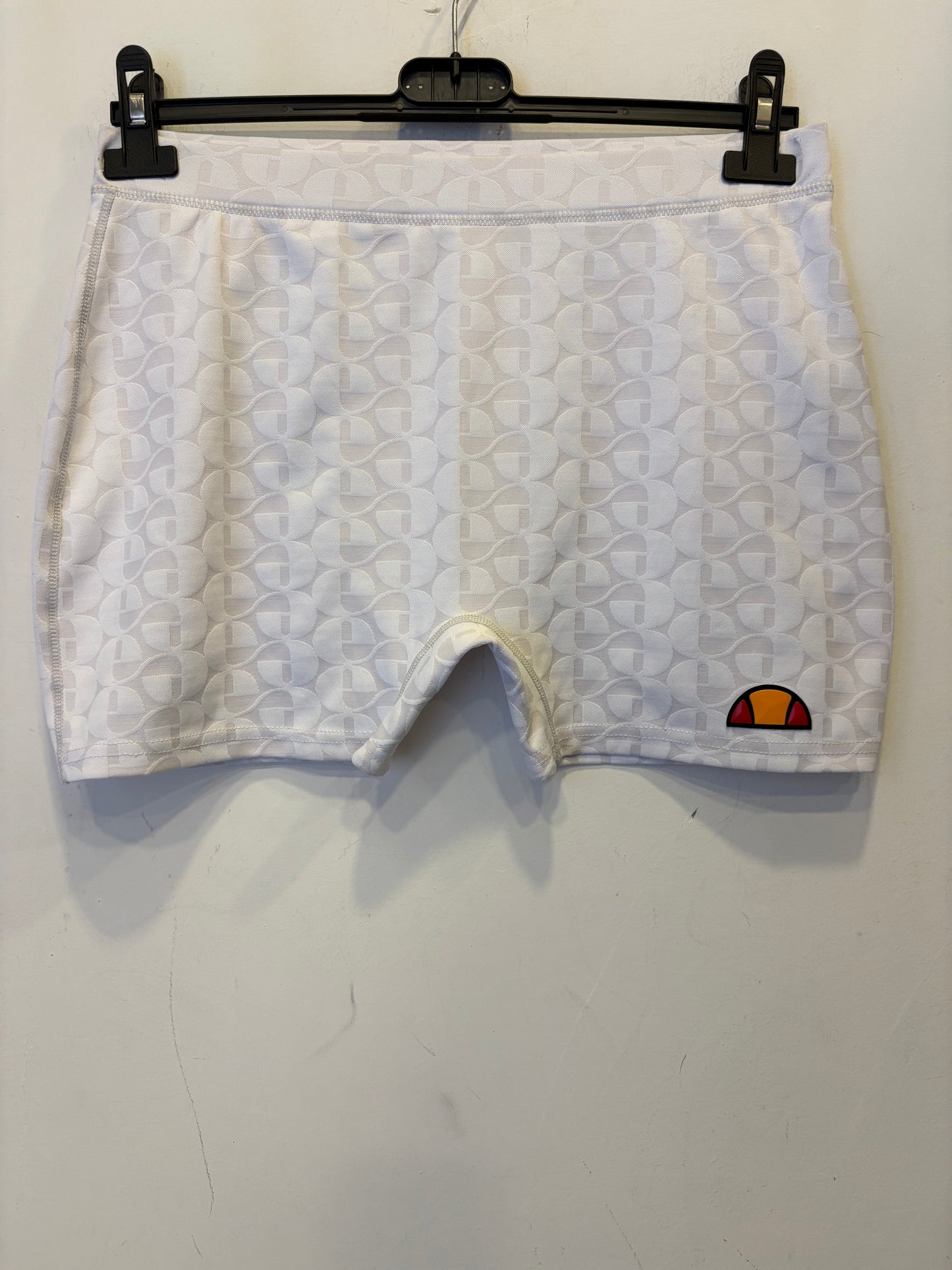 Ellesse
