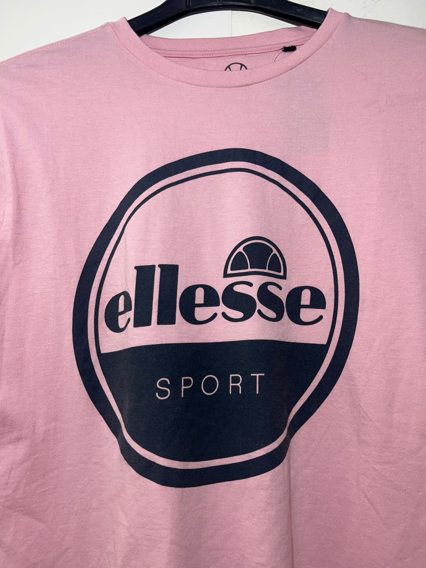 Ellesse